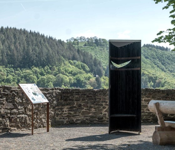 Musseplatz Burg Neuerburg, © Naturpark Südeifel/Thomas Urbany