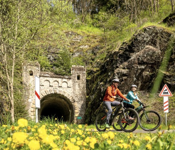 Ein Highlight auf dem Enz-Radweg - der Tunnel, © Eifel Tourismus GmbH, Dominik Ketz