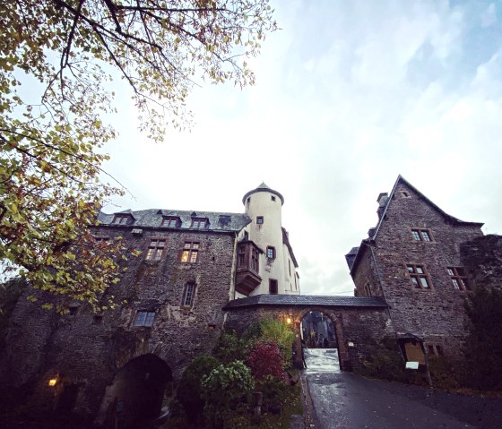 Burg Neuerburg, © Felsenland Südeifel Tourismus GmbH, Anna Carina Krebs