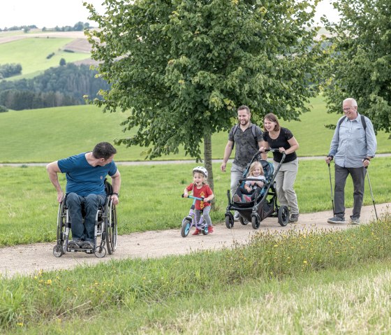 Komfort-Weg Ammeldingen bei Neuerburg, © Naturpark Südeifel/Thomas Urbany