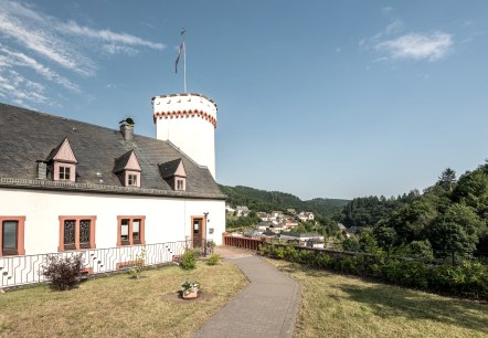 Lehnshaus Neuerburg rückwärtige Ansicht, © Eifel Tourismus GmbH, Dominik Ketz