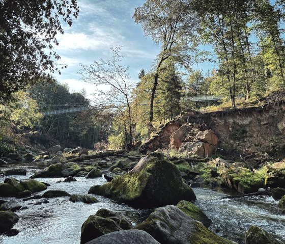 Irreler Wasserfälle mit Hängebrücke, © Felsenland Südeifel Tourismus GmbH