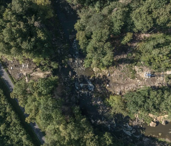 Aufbau Hängebrücke Irreler Wasserfälle, © Naturpark Südeifel/Thomas Urbany