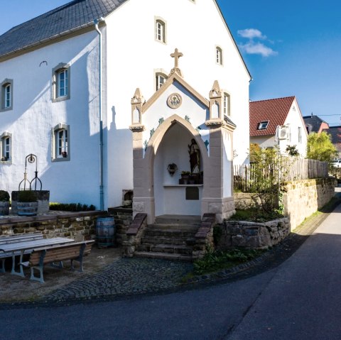 Themenweg Baukultur EIFEL Wolsfeld Rastplatz, © Naturpark Südeifel/Philipp Köhler