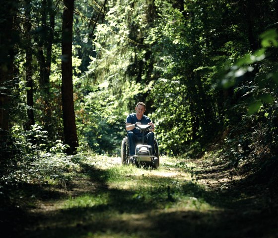 Swiss-Trac im Wald, © Naturpark Südeifel/Thomas Urbany