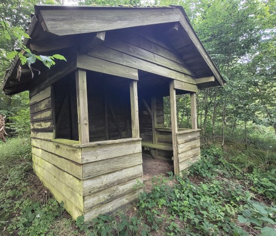 Schutzhütte am Wanderweg, © Tourist-Information Islek