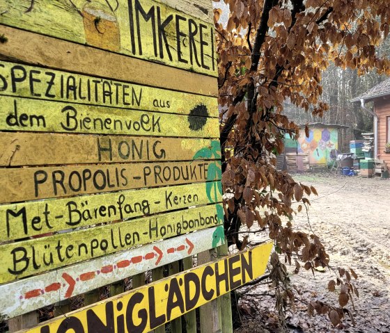 Das Angebot im Imkerhaus, © Felsenland Südeifel Tourismus GmbH, Elke Wagner