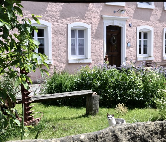 schönes Bauernhaus in Brimingen am Wanderweg Nr. 77 des Naturpark Südeifel, © TI Bitburg