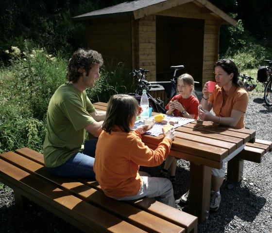 Rast am Eifel-Ardennen-Radweg, © Eifel Tourismus GmbH/intention