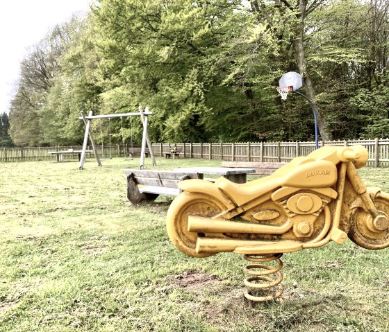 Viel Platz und Spielmöglichkeiten in Mohrweiler, © TI Bitburger Land