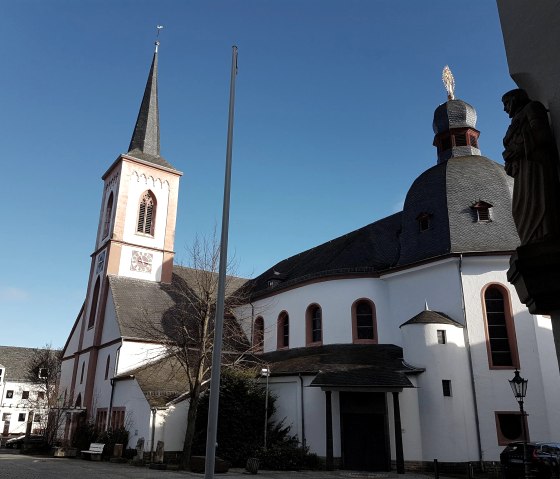 Bergauf die Liebfrauenkirche, sehenswertes Gebäude, © Bernd Pütz