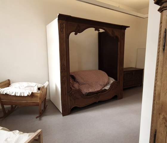 Altes Schlafzimmer, © Tourist-Information Bitburger Land